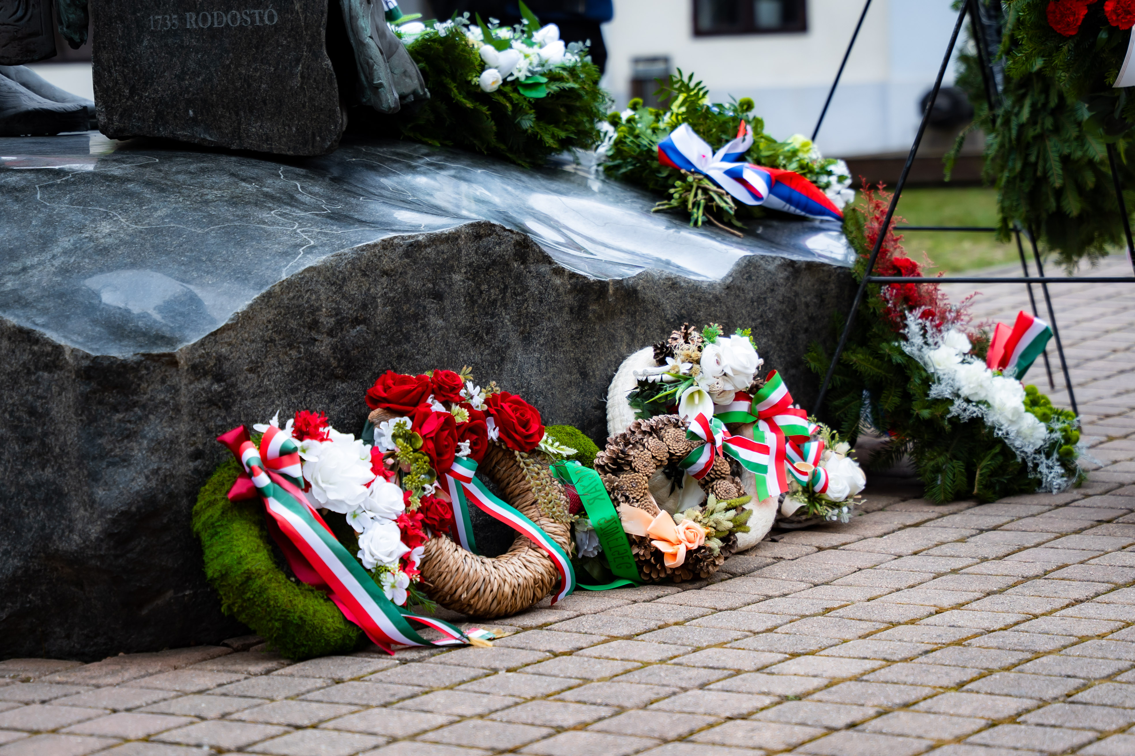 Slavnostne kladenie vencov pri soche Frantiska III. Rakocziho-1-21